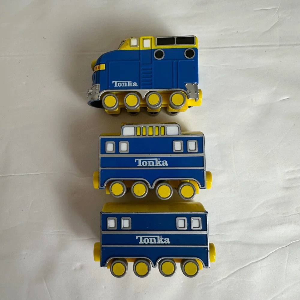Chuggington Brewster Tonka Train Set 2009 Engine Coach Caboose‎ Chugger Trains